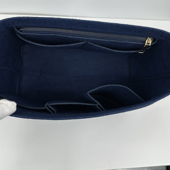 NWOT Medium Purse Insert Organizer - Picture 3 of 6